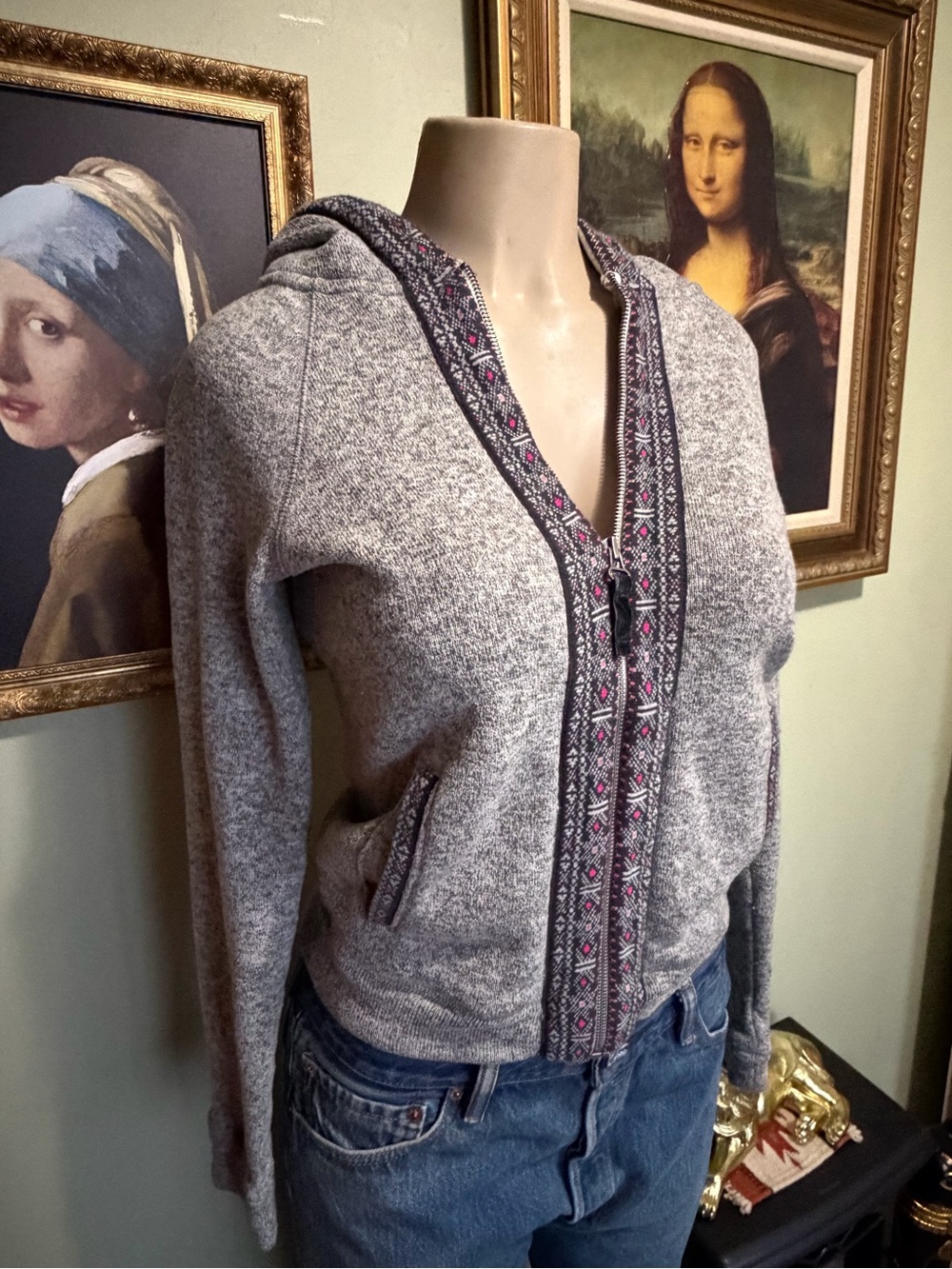 American Eagle Zip Up Grey Fleece Hoodie w/Aztec Print Woman’s Size S Streetwear
